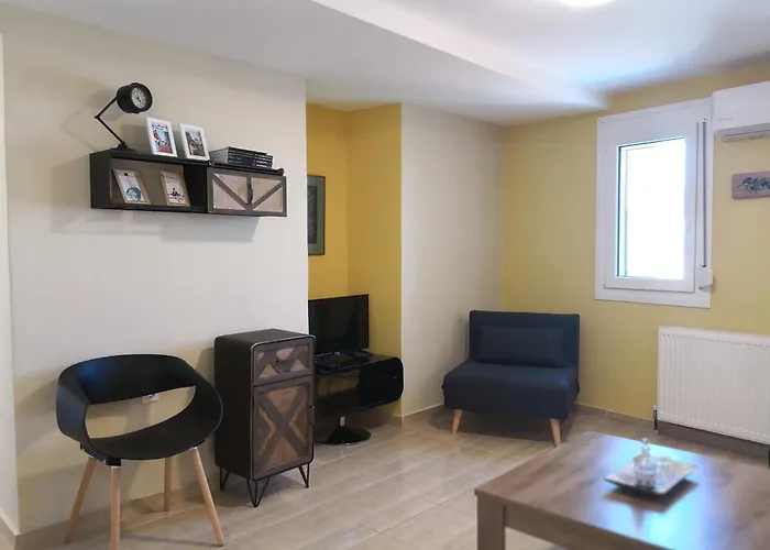 Three Old Of Apartment *